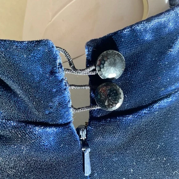 Saks Fifth Avenue Navy Blue Velvet Sequins Dress, Size 6 - Picture 4 of 7